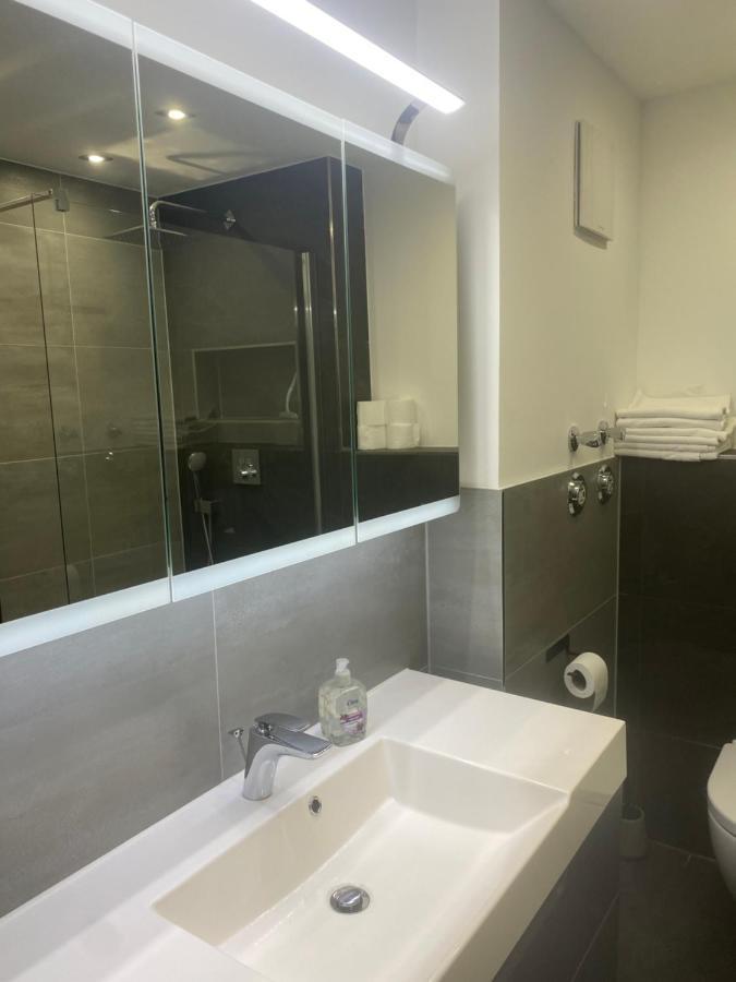 Apartment - Ferienwohnung Pestaloz In Der Nahe Hannover-messe Hannover