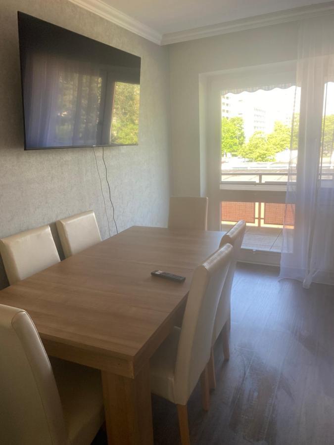 Apartment - Ferienwohnung Pestaloz In Der Nahe Hannover-messe Hannover